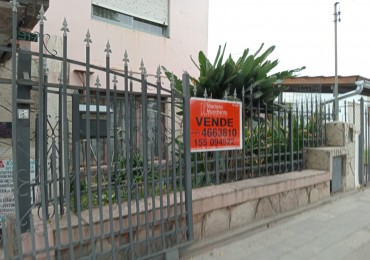 BARRIO ROSEDAL, SE VENDE CASA DE DOS PISOS A METROS DE RUTA 20 " VENDIDA" 