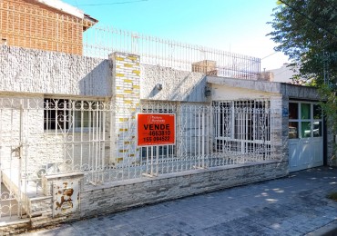 B° AVENIDA, IMPECABLE VIVIENDA ( ZONA COLEGIO JESUS MARIA)  APTA CREDITO