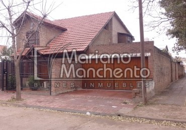 BARRIO EL TREBOL, EXCELENTE PROPIEDAD EN VENTA - AMPLIA, FUNCIONAL Y CON TODO EL CONFORT 